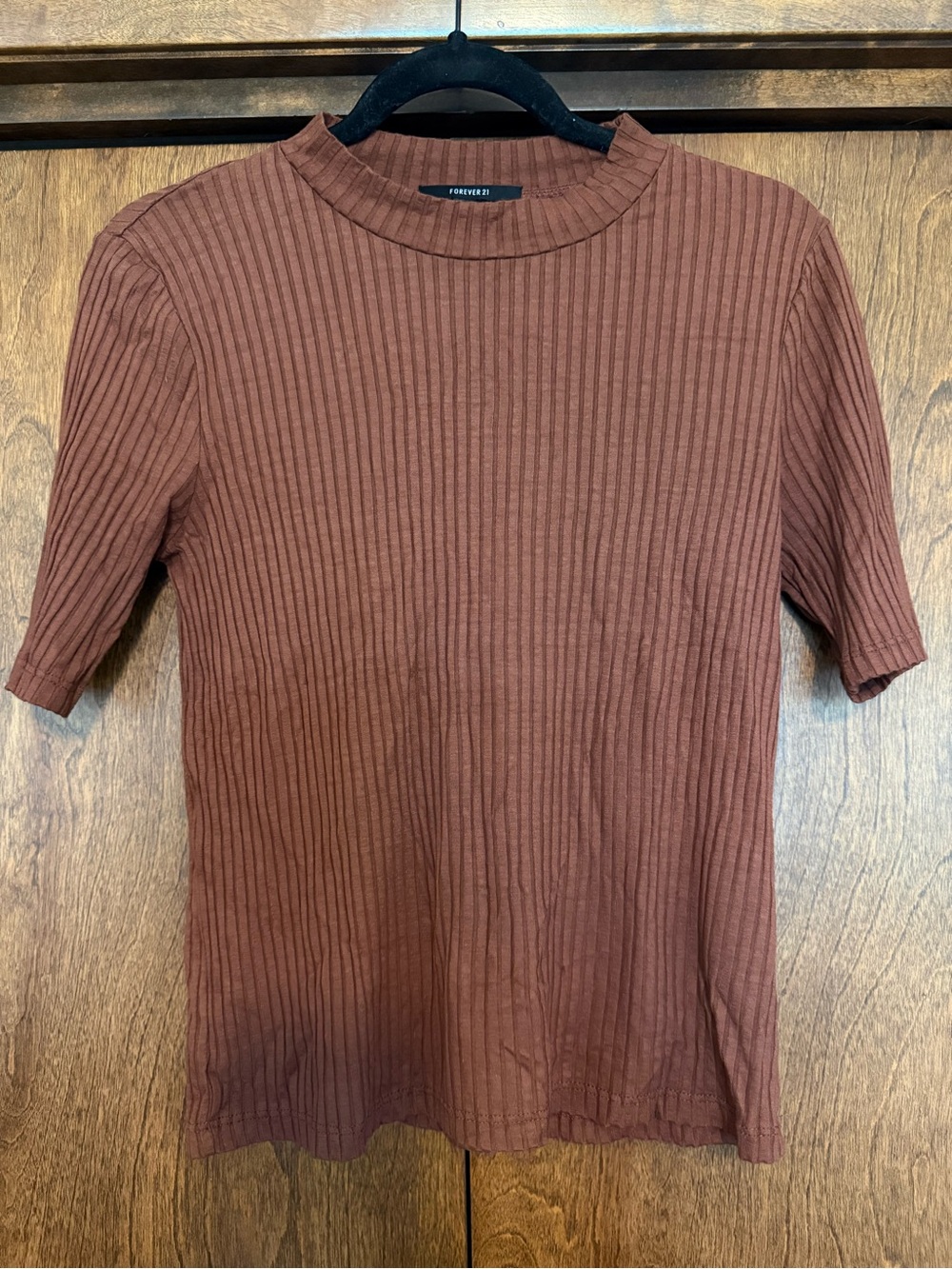 Forever 21 Rust Brown Ribbed Mock Neck Tee